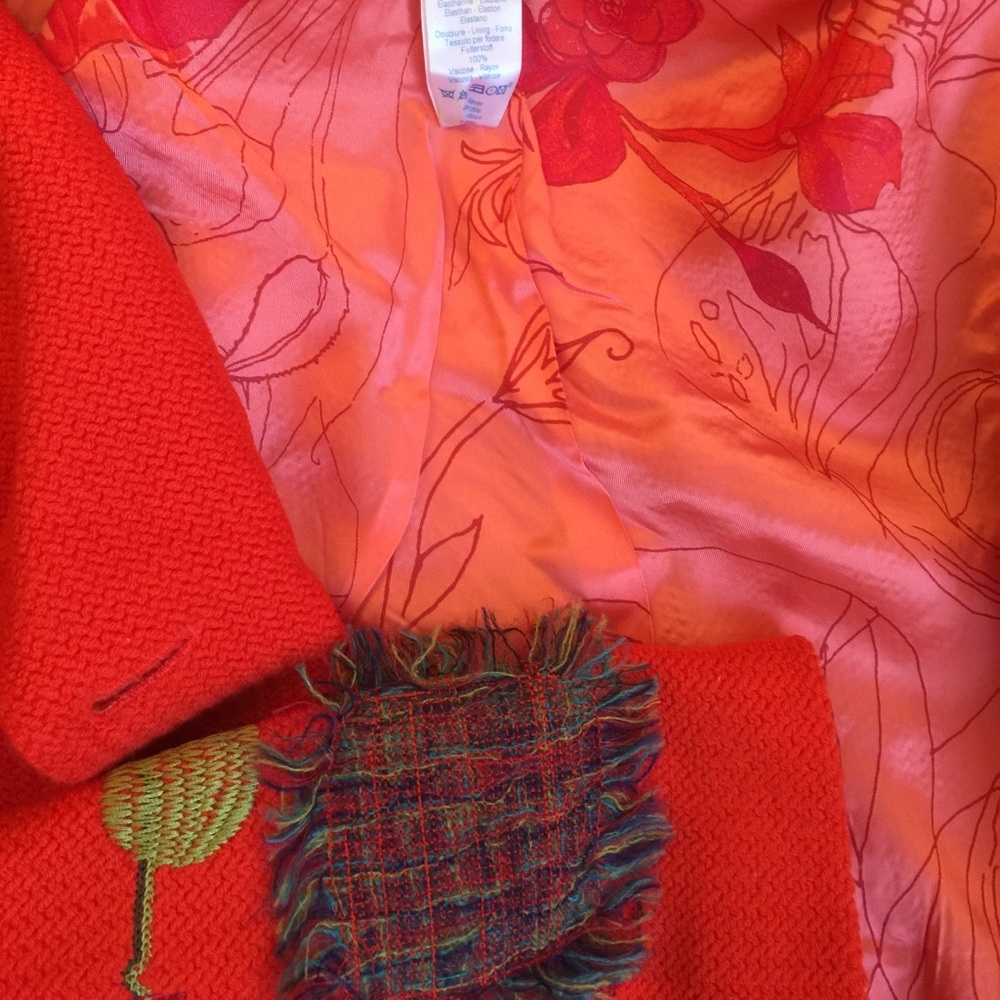 Blazer - Picture 5 of 5